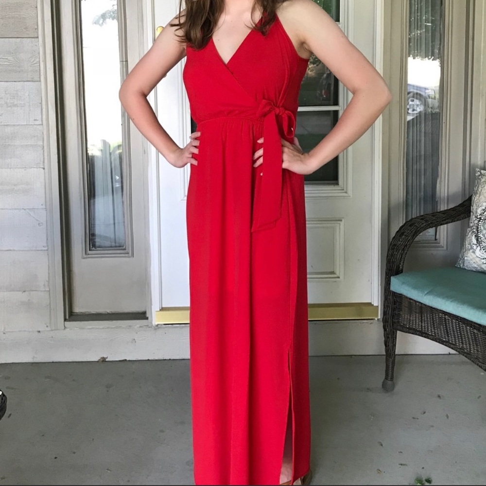 Bright Bold Beautiful Red Wrap Maxi Dress in Excellent Condition Size Me…